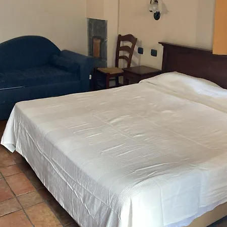 Hotel Capomulini 3 Stelle Acireale Exterior photo